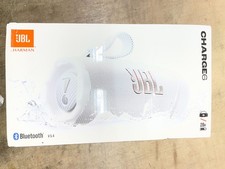 JBL Charge 6 - Portable Waterproof Bluetooth Speaker (White) - JBLCHARGE6WHTAM (Open box)