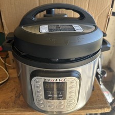 BRAND NEW Instant Pot Duo 80 7-in-1 6 qt. 1200W Electric Pressure Cooker