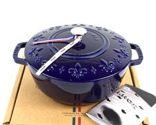 Staub La Cocotte 24cm/9.5 in. Cast Iron Round French Dutch Oven 3.6 L/3.75 QT