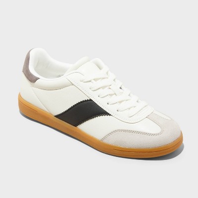 Women's Spencer Fashion Sneakers with Memory Foam Insole - Universal Thread™ 8 White: Lace Up, Low Top, Textured Outsole